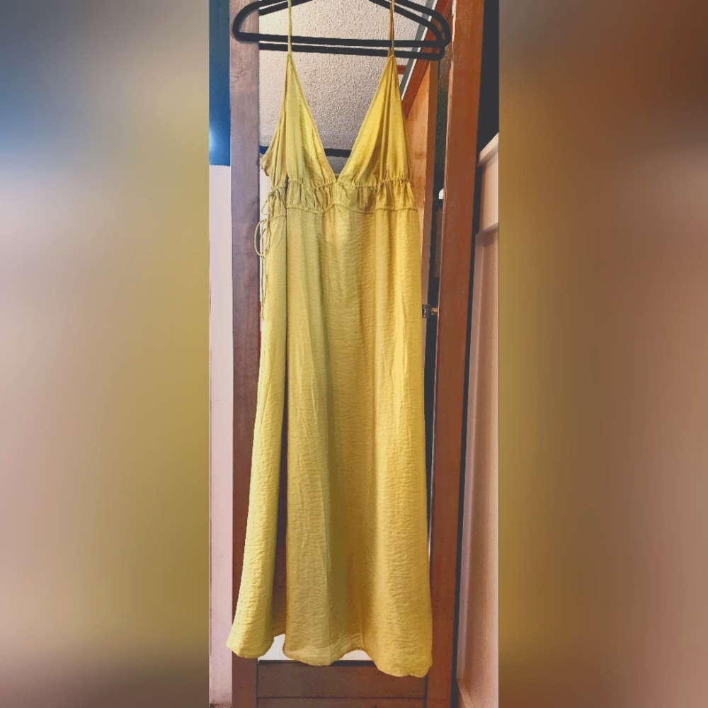 Drawstring Detailed dress - Picture 3 of 5